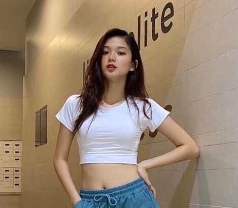 Áo crop top trơn Kaisu