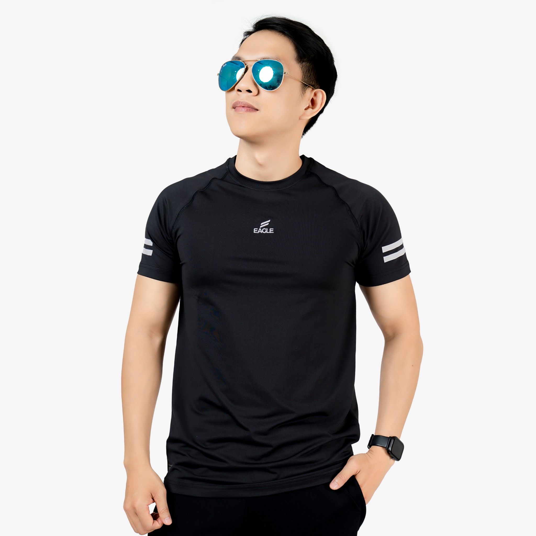 Áo nam Eagle sọc tay logo thêu - Đen