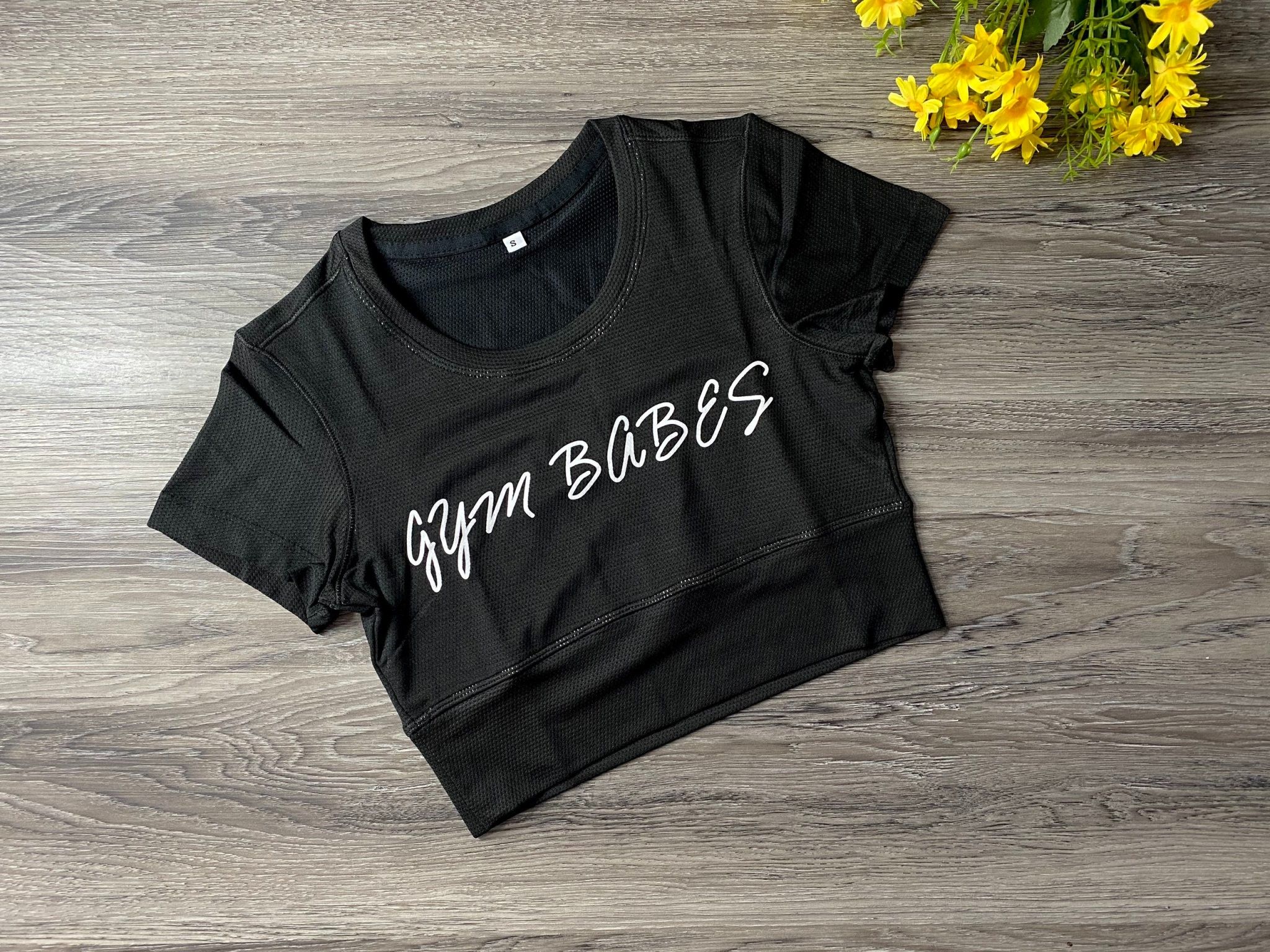Áo croptop gym babes lưới kim