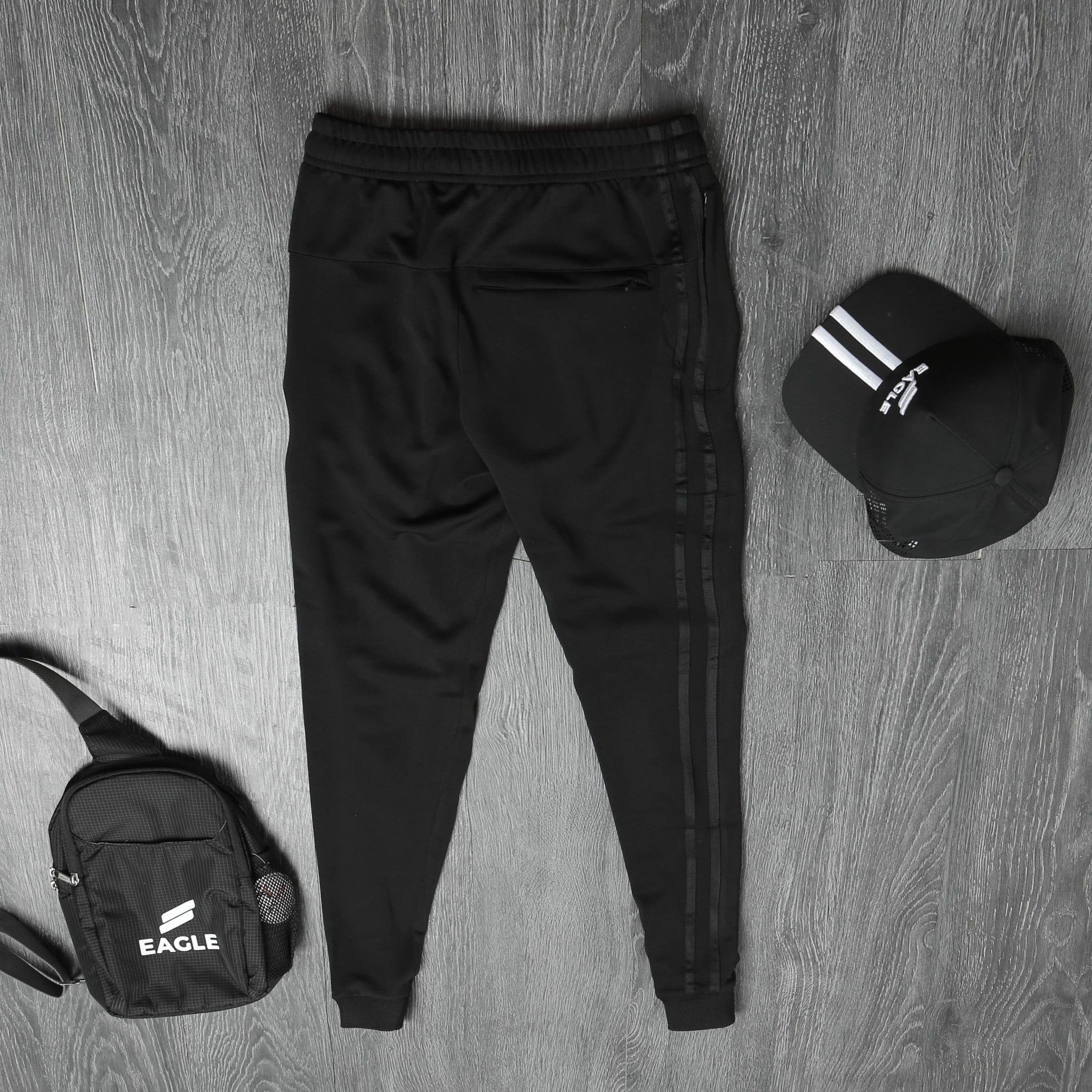 Quần jogger nam Eagle phối 2 sọc - Sọc Đen
