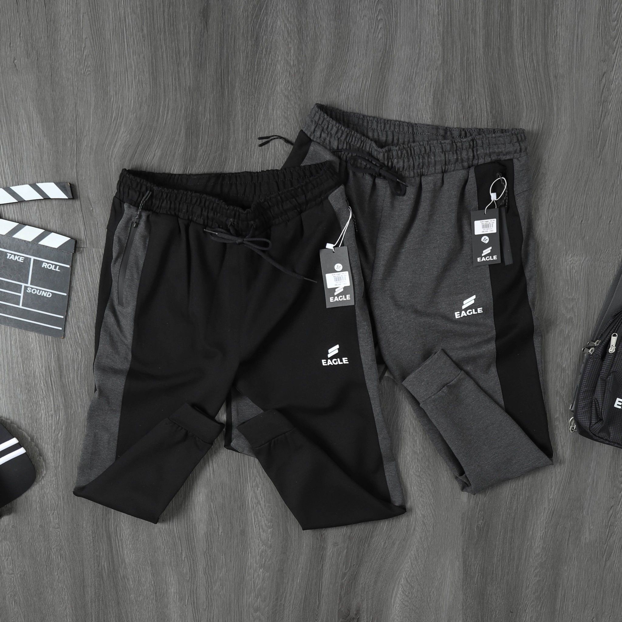 Quần jogger nam BC Gen phối dọc ống - Đen