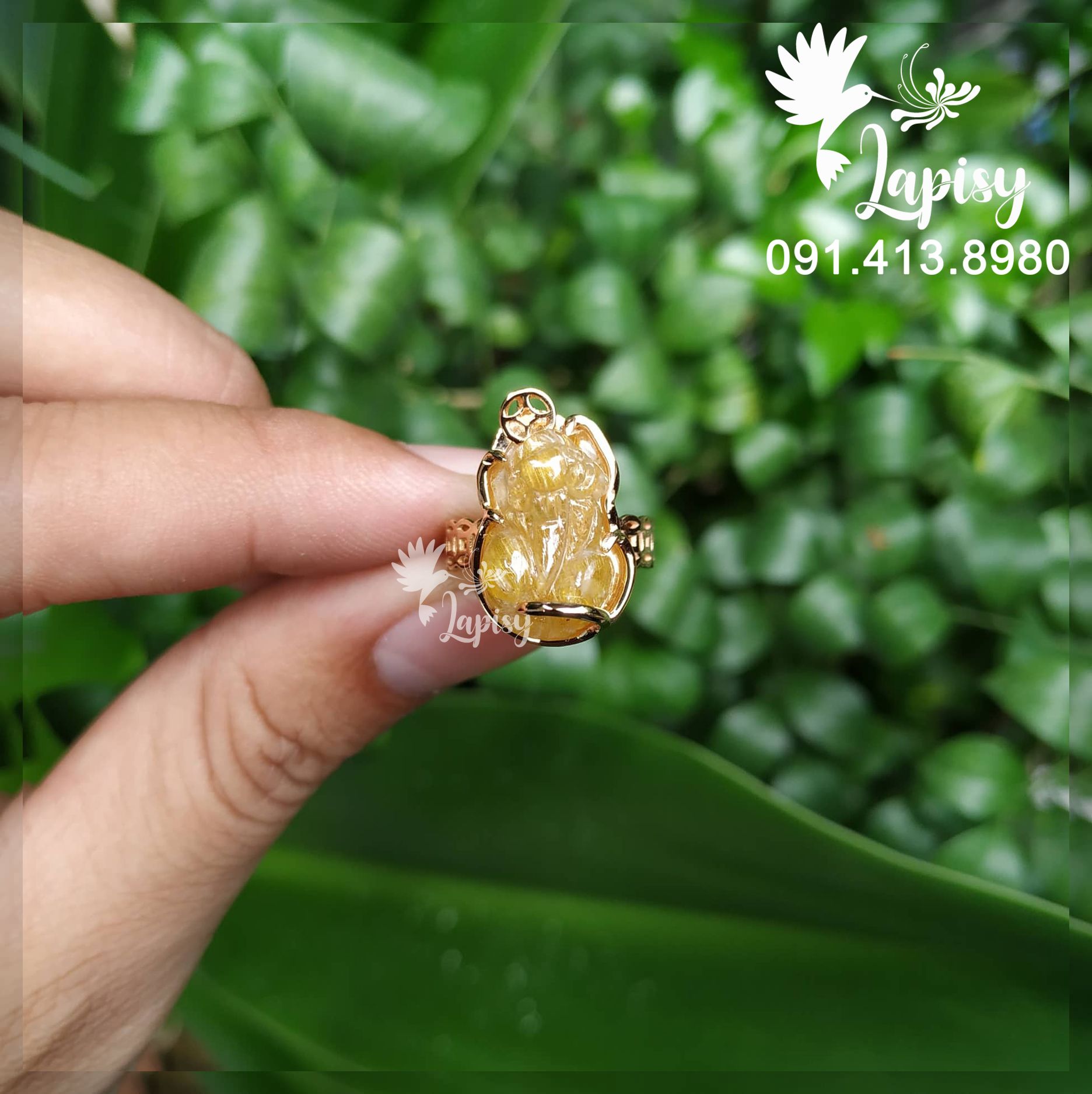 Nhẫn tỳ hưu thạch anh tóc vàng loại AAA