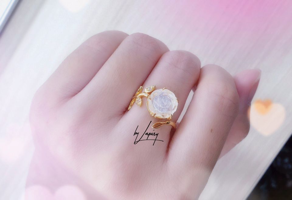 Aley ( Nhẫn Hoa mẫu đơn Thạch Anh Trắng + bạc phủ vàng 18k )
