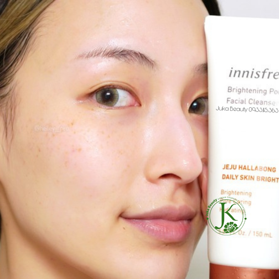Sữa rửa mặt làm sáng da, thu nhỏ lỗ chân lông Innisfree Brightening Pore Facial Cleanser 150g