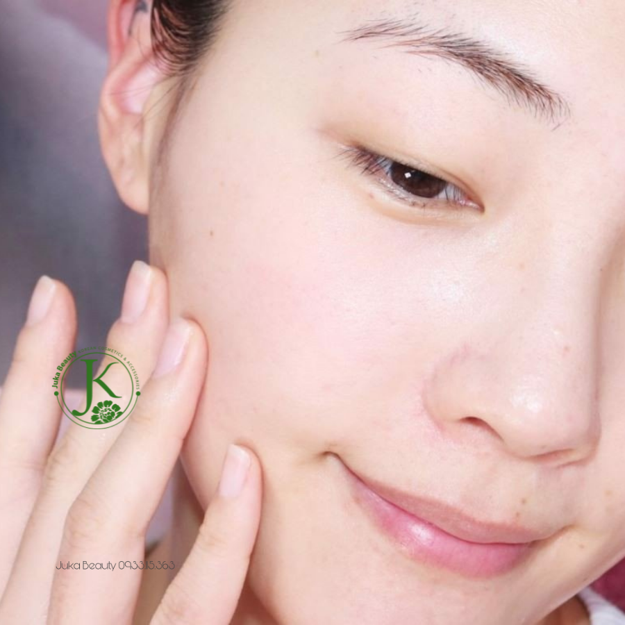 Nước hoa hồng làm dịu da, lành tính Simple Smoothing Facial Toner 200ml