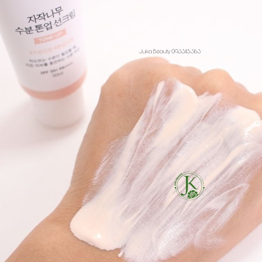 (HỒNG) Kem Chống Nắng Nâng Tone Round Lab Birch Juice Moisturizing Tone Up Sunscreen SPF50+ PA++++ 50ml