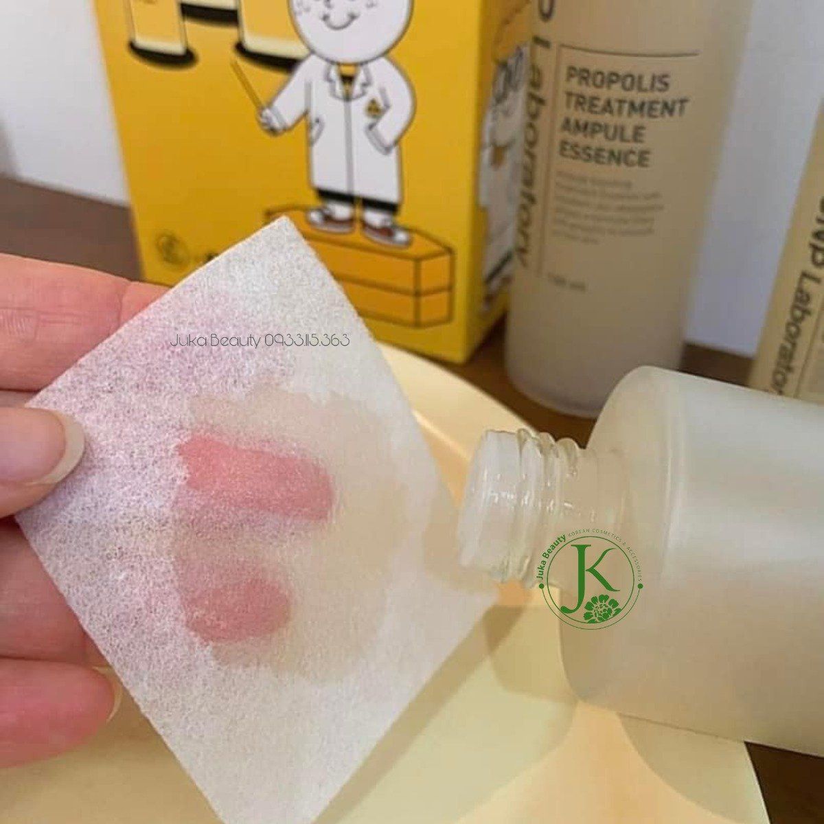 Nước Thần Keo Ong Phục Hồi Da CNP Laboratory Treatment Ampule Essence 100ml/ 150ml