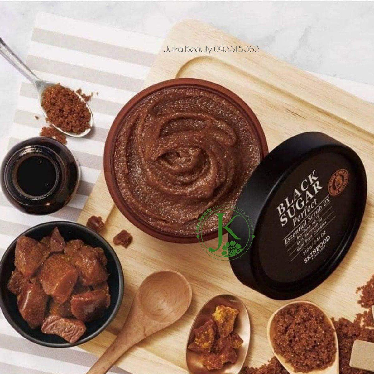 Tẩy Da Chết Đường Đen Skinfood Black Sugar Perfect Essential Scrub 2X 100g