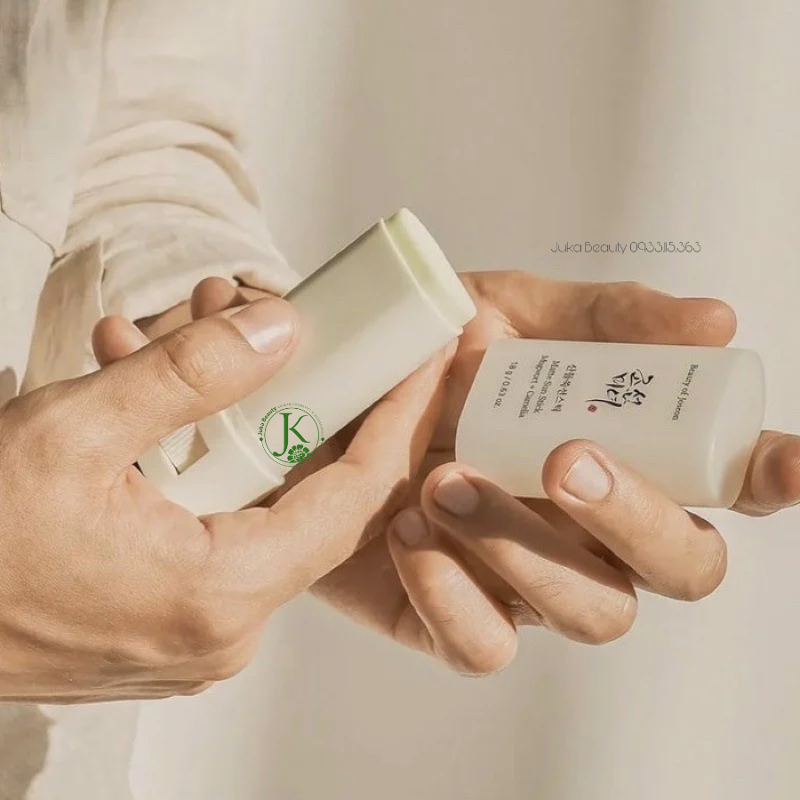 Thanh Lăn Chống Nắng Beauty Of Joseon Matte Sun Stick Mugwort + Camelia SPF50+/PA++++ 18g