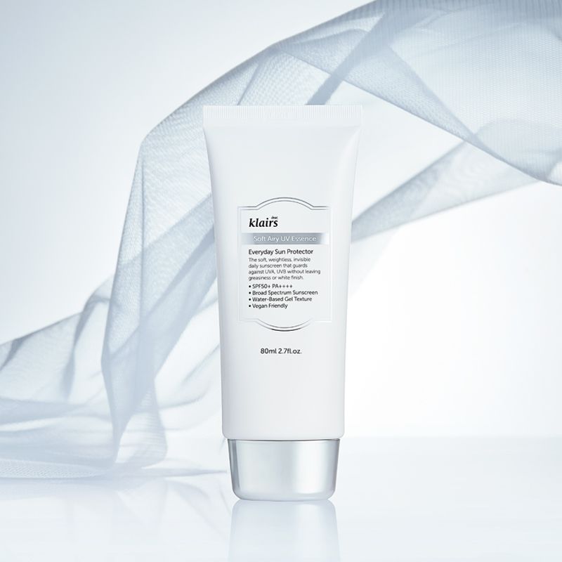 Kem chống nắng Klairs Soft Airy UV Essence SPF50+ PA++++ 80ml