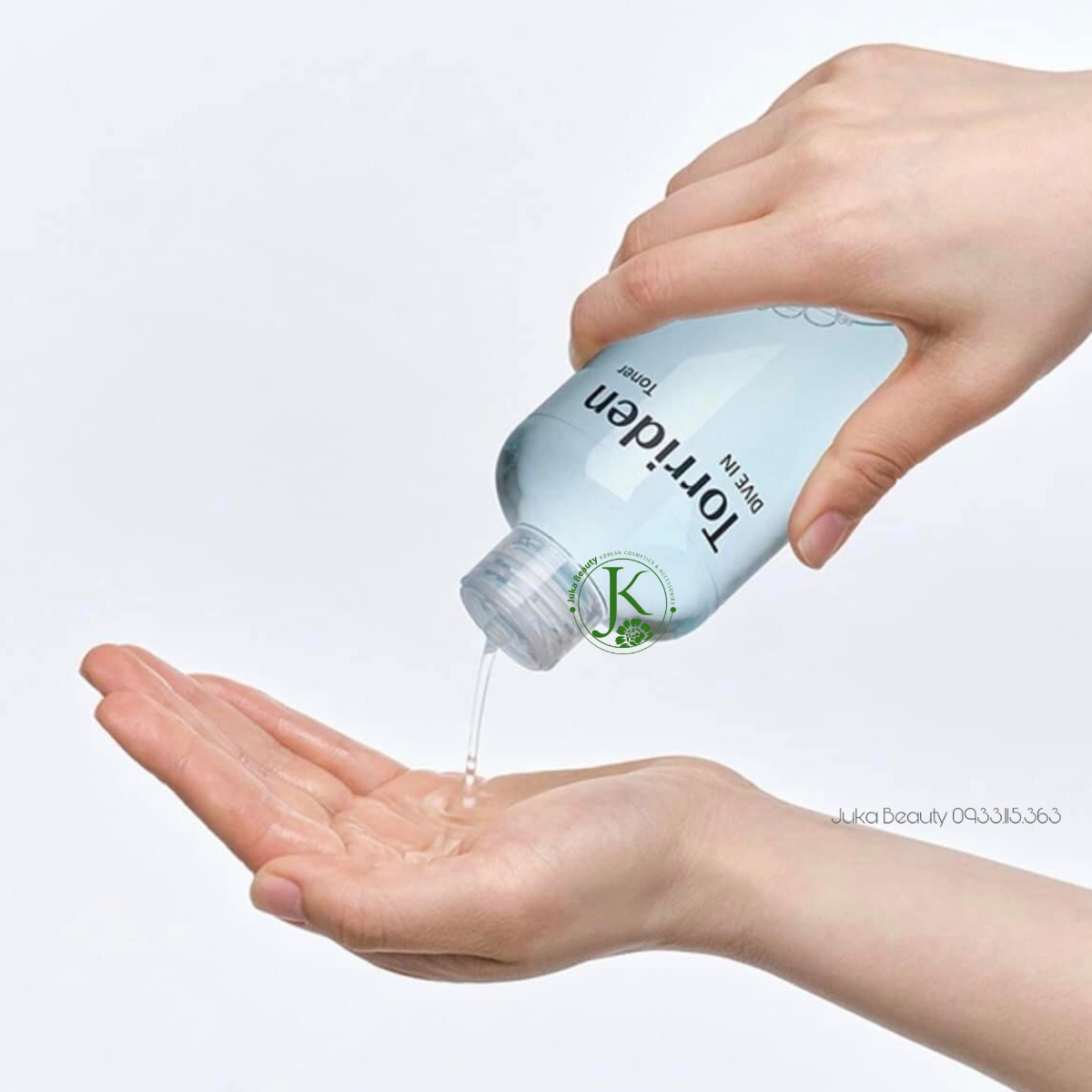 Nước Hoa Hồng Cấp ẩm Phục Hồi Da Torriden Dive In Low Molecular Hyaluronic Acid Toner 300ml