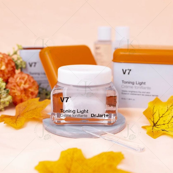  Kem Dưỡng Trắng Sáng Tái Tạo Da Dr.Jart + V7 Toning Light 