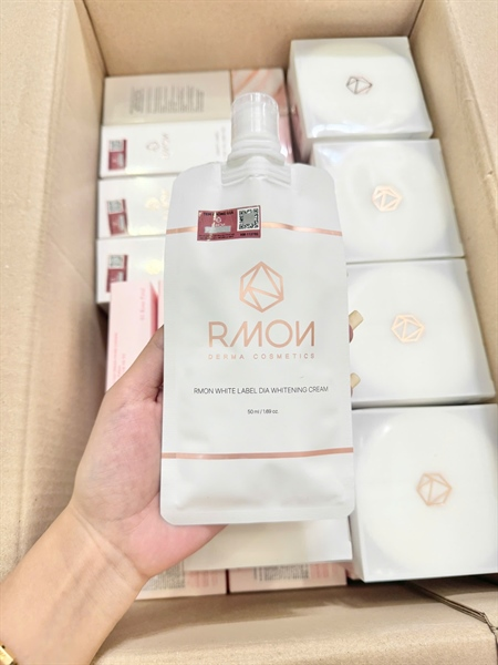 Kem Dưỡng Trắng Tế Bào Gốc Body Rmon White Label Dia Whitening Cream 200ml
