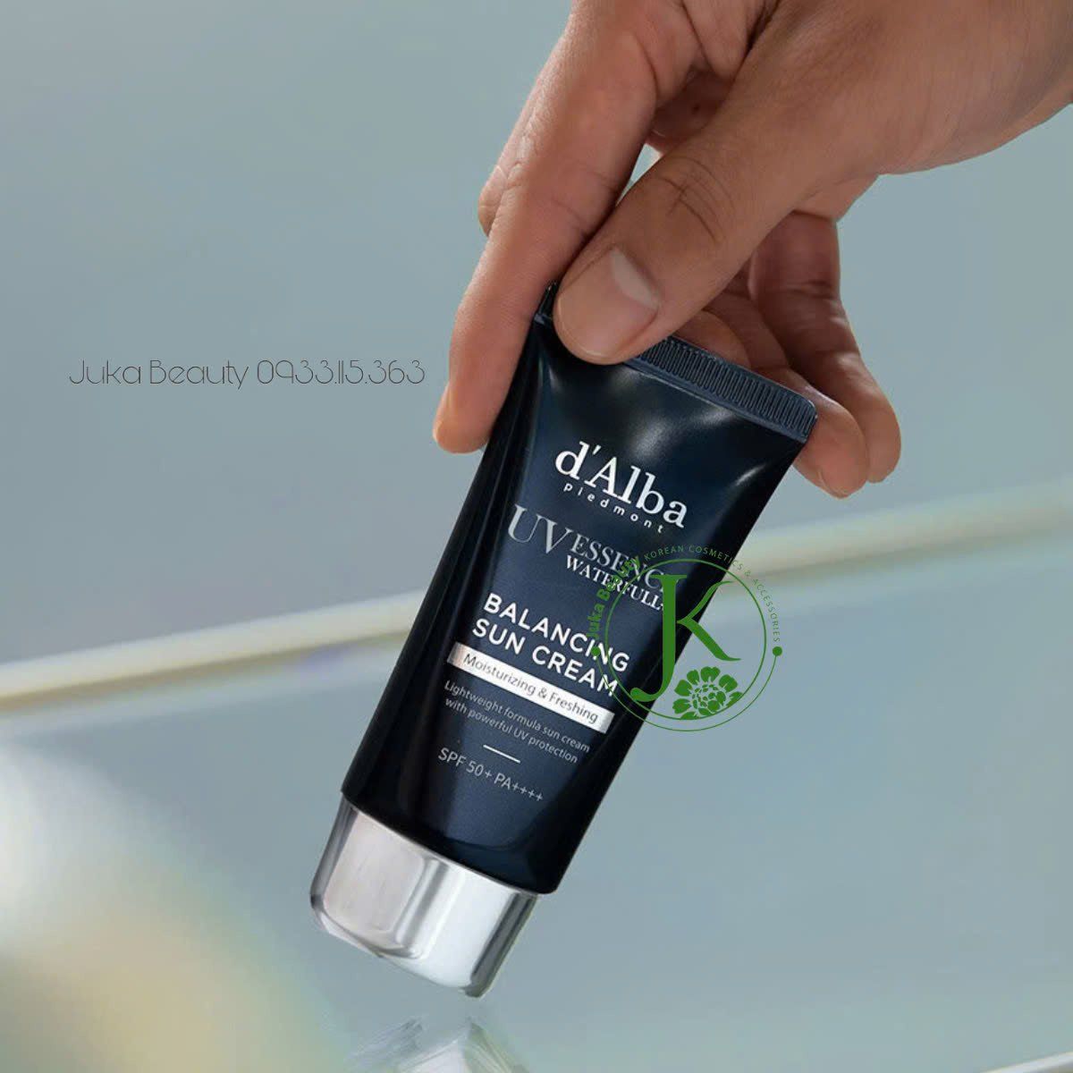 Kem Chống Nắng Cho Nam d'Alba Waterfull Balancing Sun Cream SPF50+ PA++++ 50ml