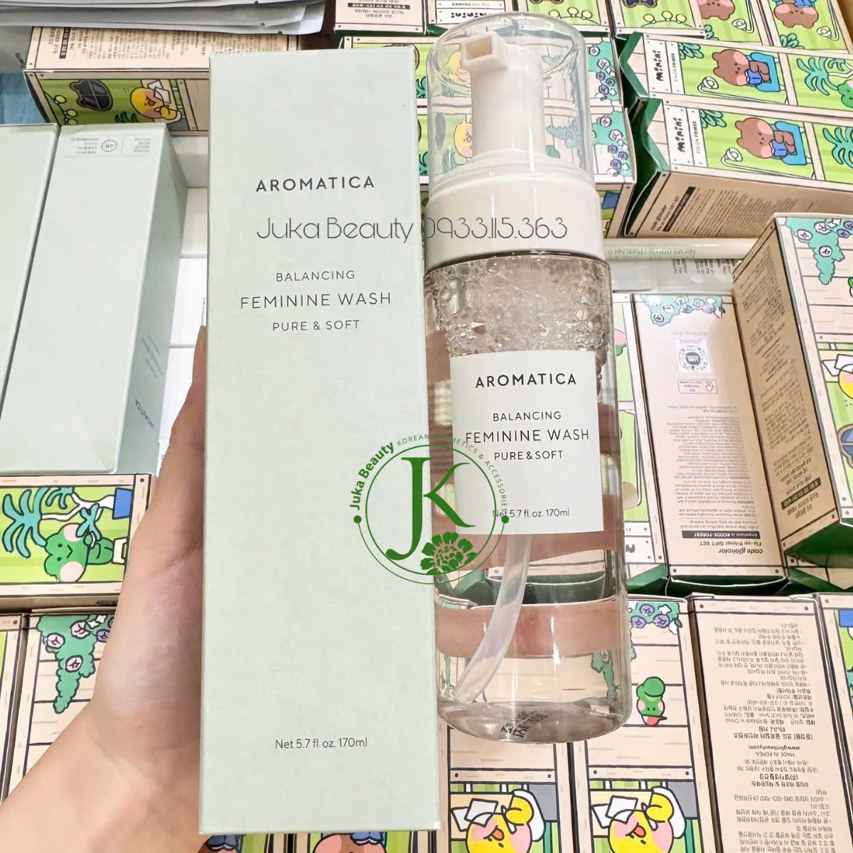 Dung Dịch Vệ Sinh Tạo Bọt Aromatica Balancing Feminine Wash 170ml