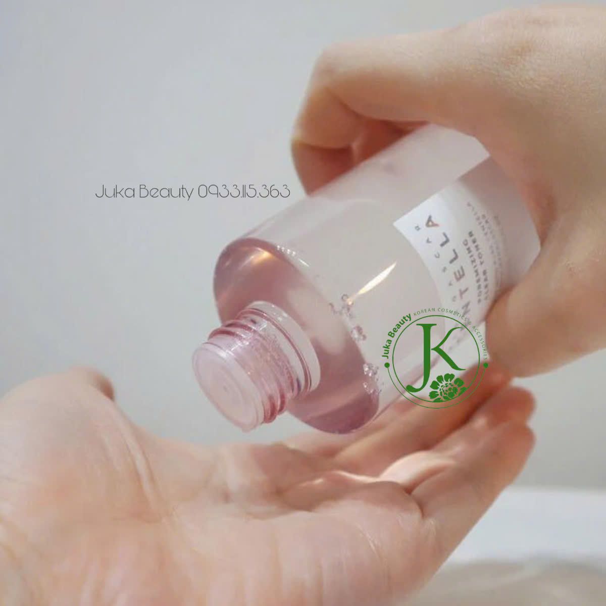 Nước Hoa Hồng Skin1004 Madagascar Centella Poremizing Clear Toner 210ml