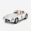 Mô hình xe Mercedes-Benz 300SLR Coupe Uhlenhaut 1:18 Maisto Silver (1)