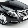 Mô hình xe Mercedes-Maybach S600 Black 1:18 Almost Real (11)