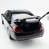 Mô hình xe Mercedes-Maybach S600 Black 1:18 Almost Real (12)