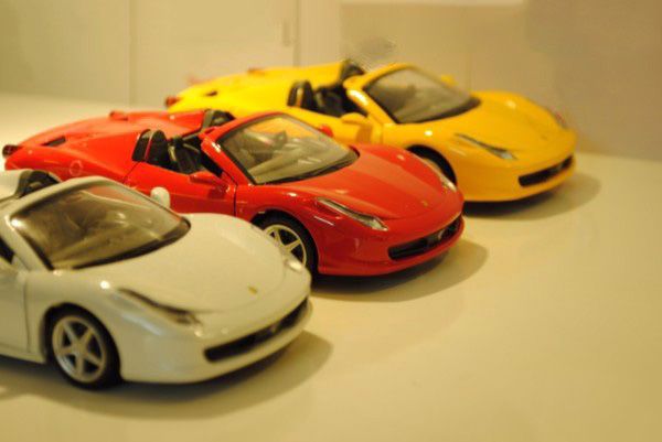 Mô hình xe Ferrari 458 Italia Spyder Red 1:32 Allometal