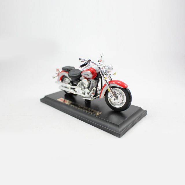 Mô hình xe mô tô Yamaha Road Star 2001 Red/Silver 1:18 Maisto