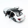 Mô hình xe Mercedes-Benz E300 AMG Silver 1:18 Iscale (9)