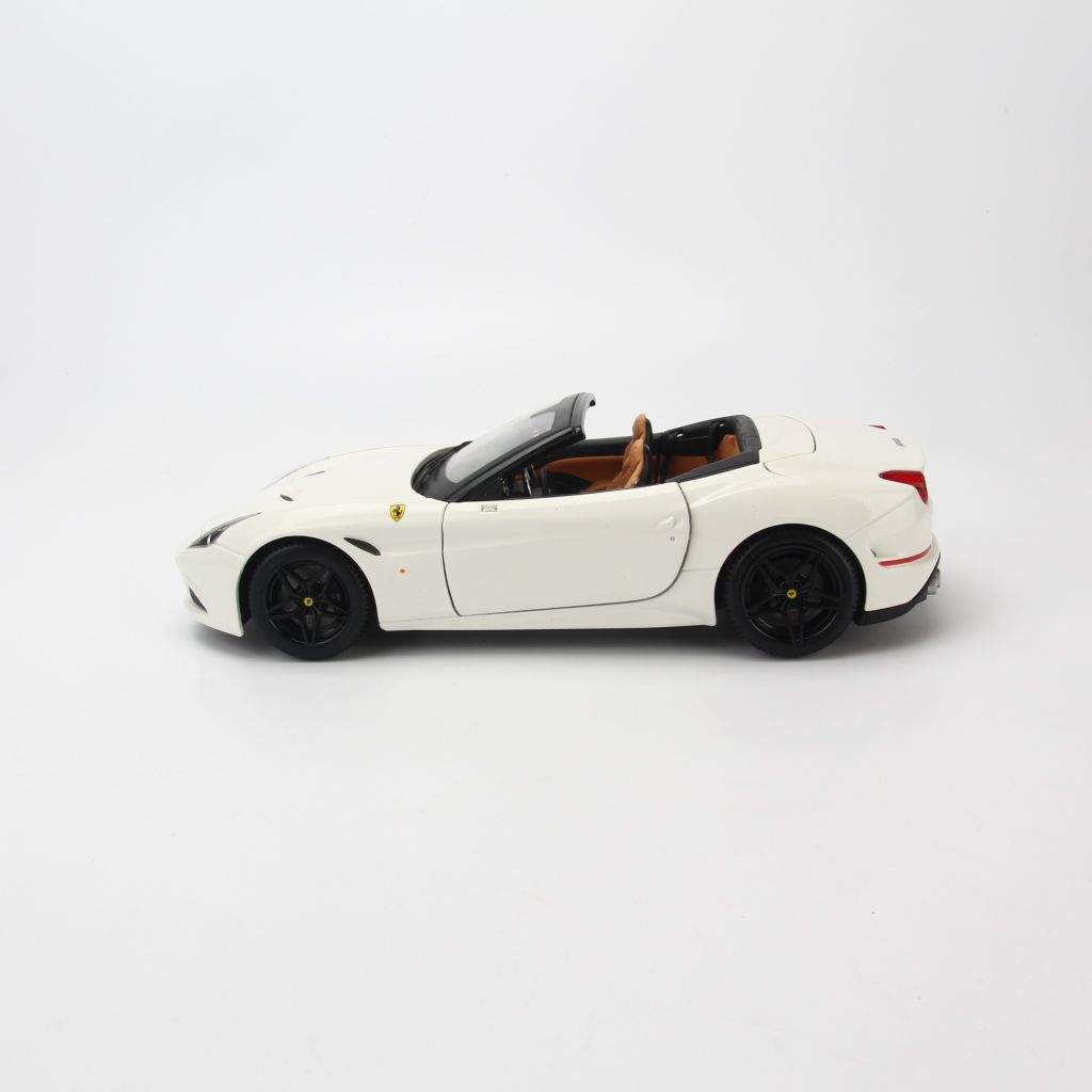 Mô hình xe ô tô Ferrari (Xe lỗi)