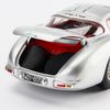 Mô hình xe Mercedes-Benz 300SLR Coupe Uhlenhaut 1:18 Maisto Silver (8)