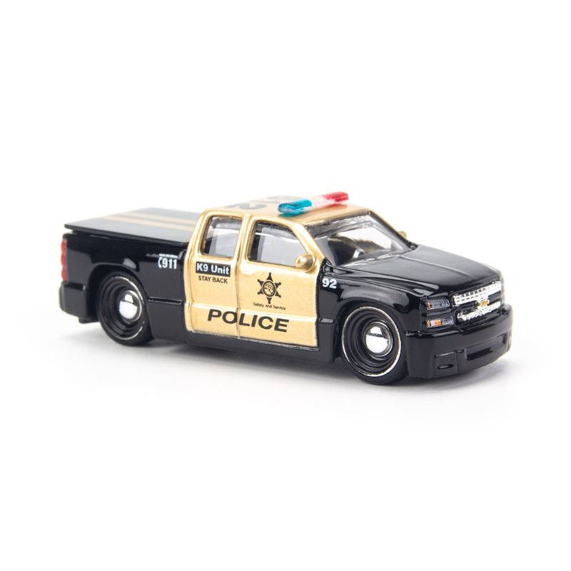 Mô hình xe Chevrolet Silverado SS 2004 Police Stay Black 1:64 Bburago