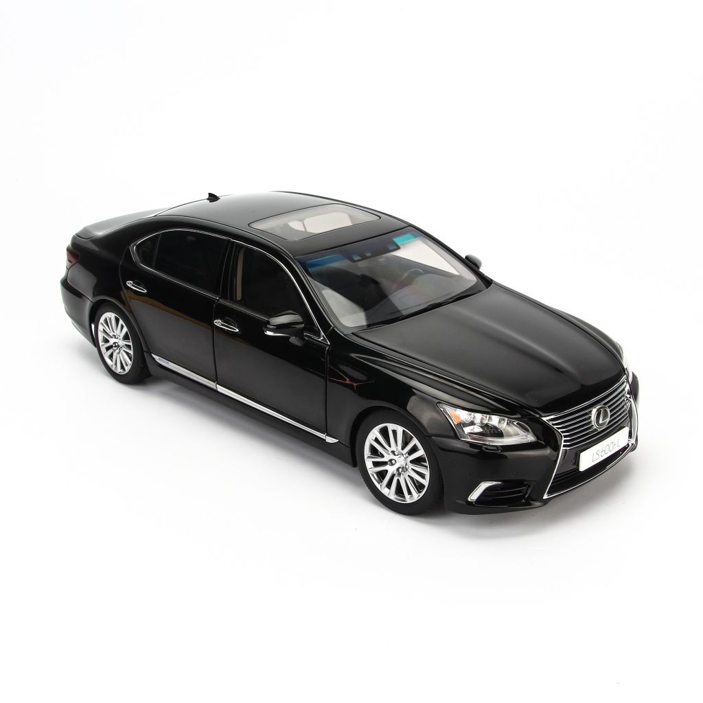 Mô hình xe Lexus LS600hL Black 1:18 AUTOart