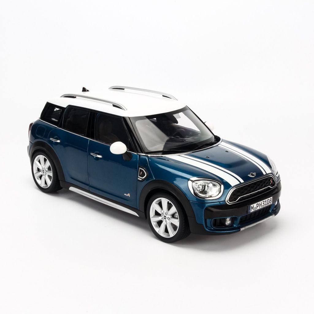 Mô hình xe Minicooper Countryman S Blue 1:18 Paragon