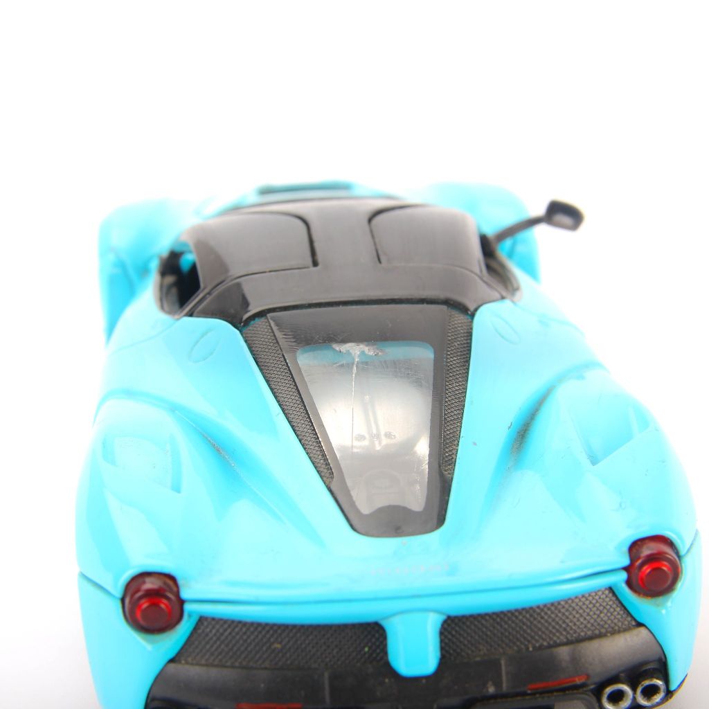 Mô hình xe ô tô Ferrari (Xe lỗi)