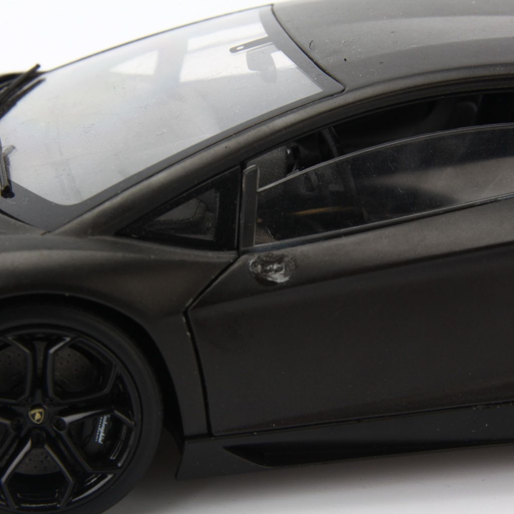 Mô hình xe ô tô Lamborghini (Xe lỗi)