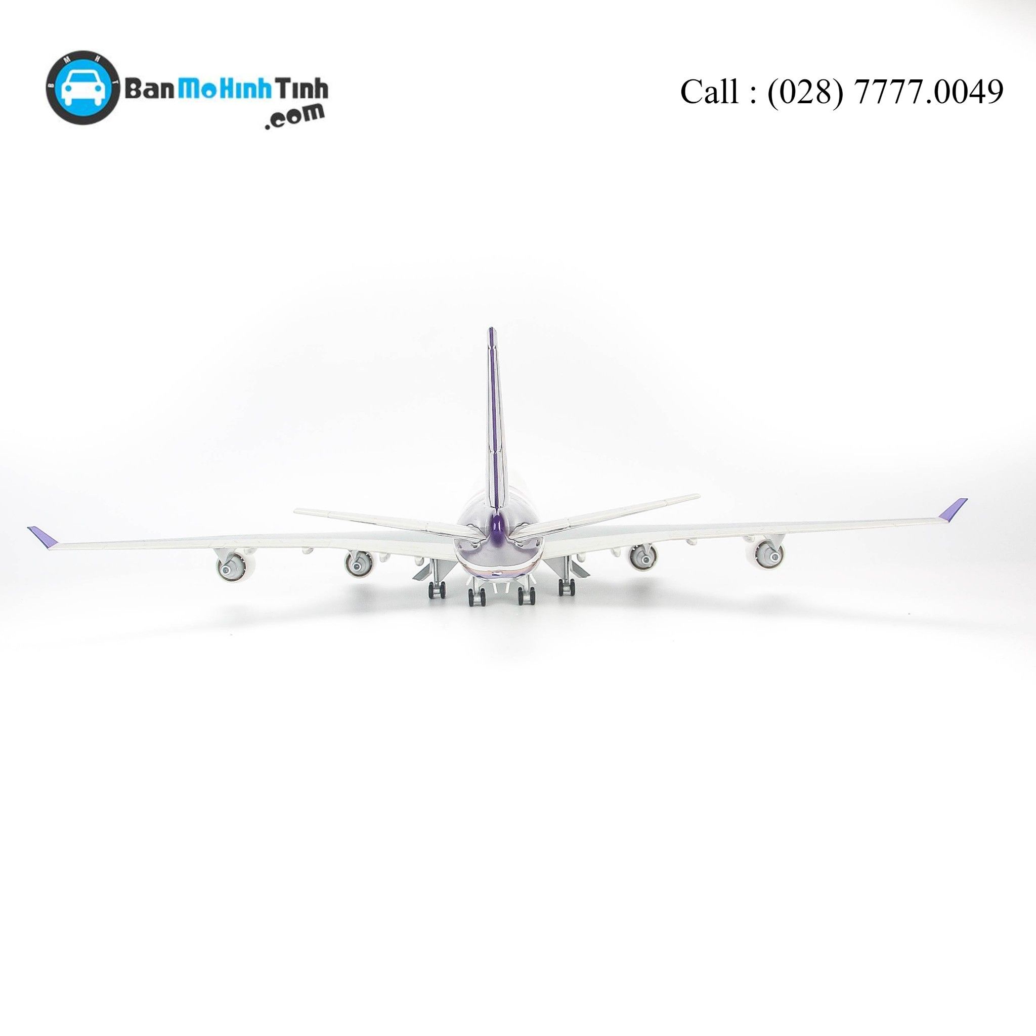 MÔ HÌNH MÁY BAY B747 THÁI EVERFLY 47CM (LED)