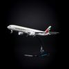 Mô hình máy bay tĩnh Emirates Boeing B777 20cm Everfly giá rẻ (10)