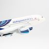 Mô hình máy bay tĩnh Malaysia Airlines Airbus A380 20cm Everfly giá rẻ (7)