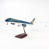 Mô hình máy bay Vietnam Airlines 47cm lắp ráp có đèn Everfly