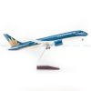 Mô hình máy bay Vietnam Airlines 47cm lắp ráp có đèn Everfly