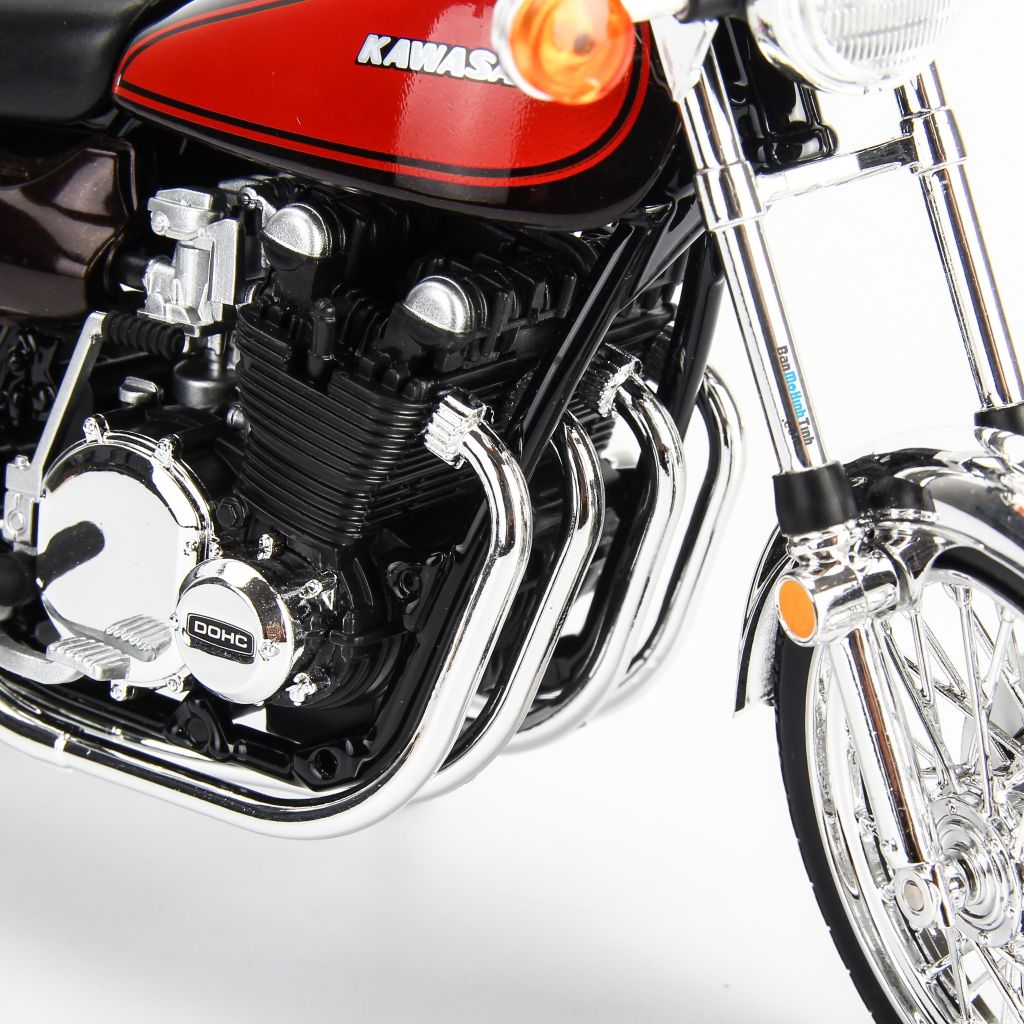 Mô hình mô tô Kawasaki 900 Super 4 Z1 Orange MH-104583 1:12 Aoshima