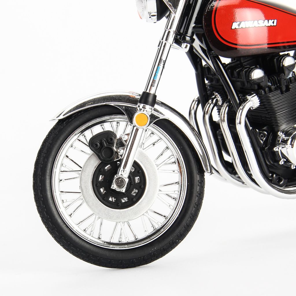 Mô hình mô tô Kawasaki 900 Super 4 Z1 Orange MH-104583 1:12 Aoshima