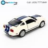 Mô hình xe Shelby Cobra GT500 2007 White 1:24 Welly - 22473