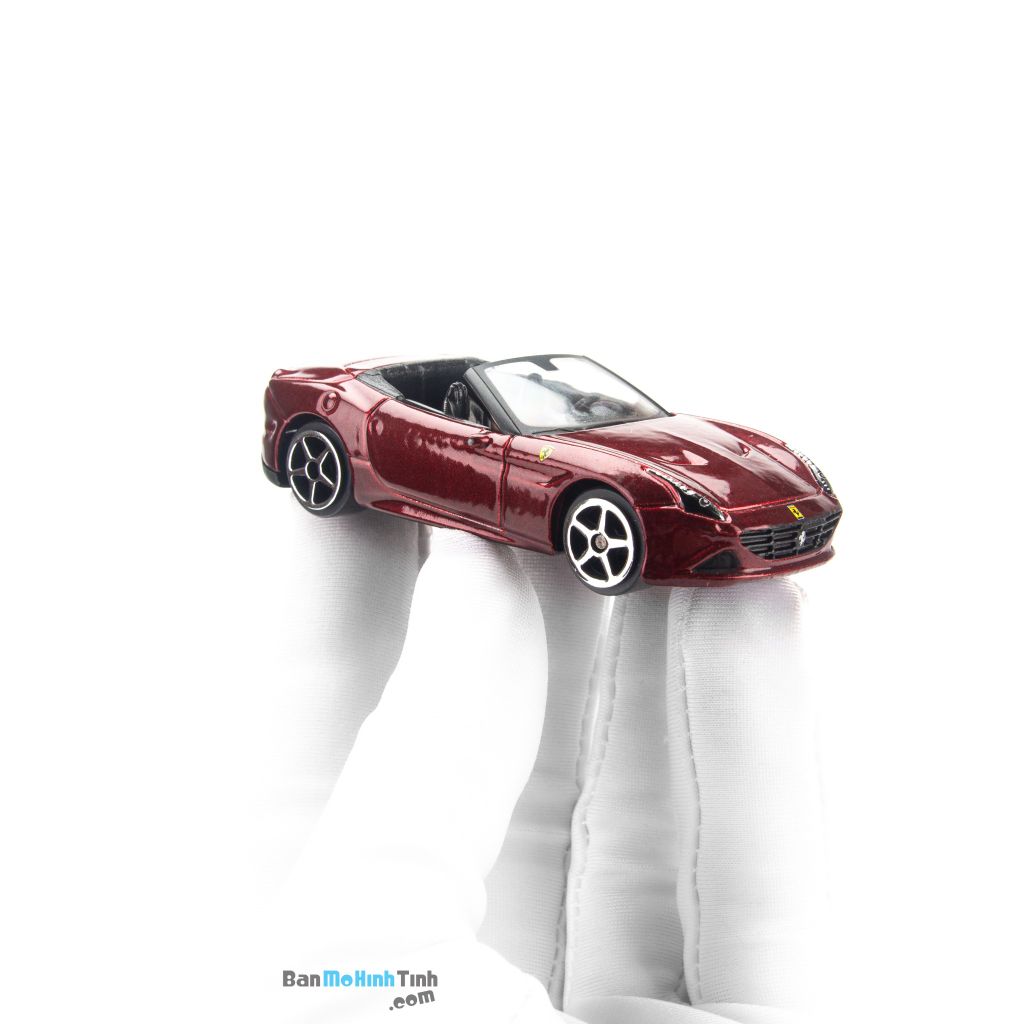Mô hình xe Ferrari California T Open Top 1:64 Bburago