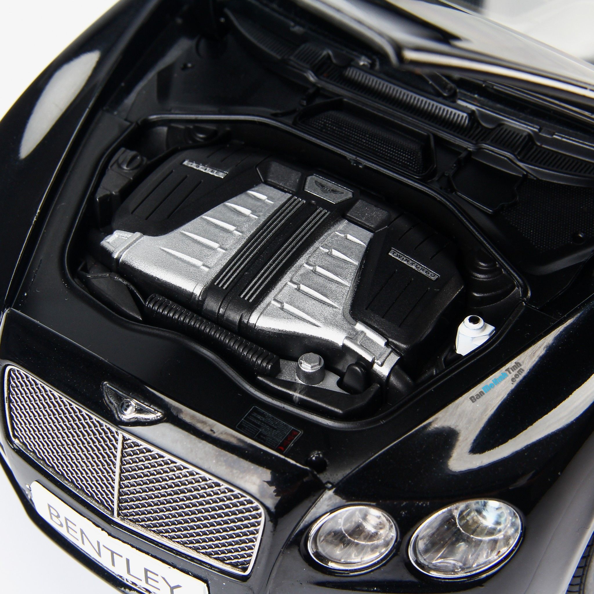 Mô hình xe Bentley Continental Flying Spur 2014 1:18 Kyosho Black