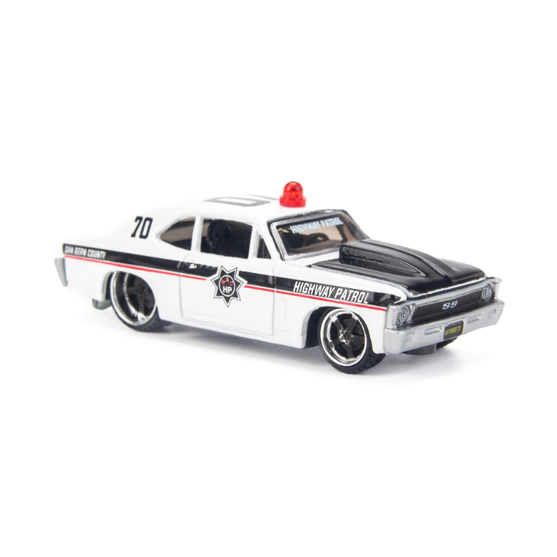 Mô hình xe Chevrolet Nova 1970 Police Highway Patrol 1:64 Bburago