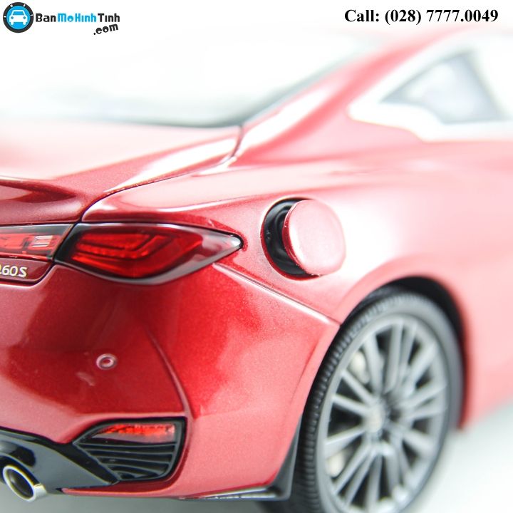 MÔ HÌNH INFINITI Q60 RED 1:18 DEALER