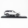 Mô hình xe Land Rover Range Rover Velar White 1:43 LCD (3)