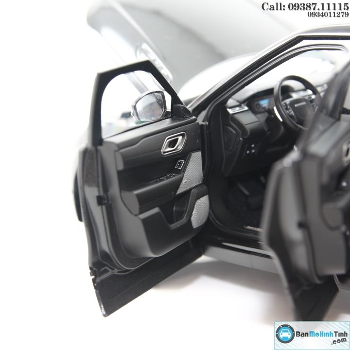 MÔ HÌNH LAND ROVER VELAR BLACK 1:18 LCD
