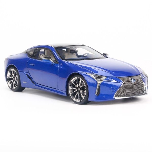Mô hình xe Lexus LC500h 1:18 Dealer