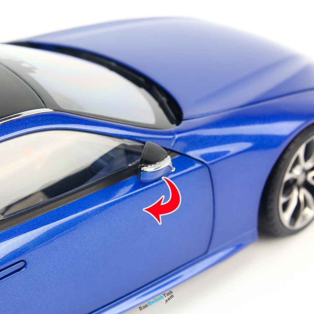 Mô hình xe Lexus LC500h 1:18 Dealer