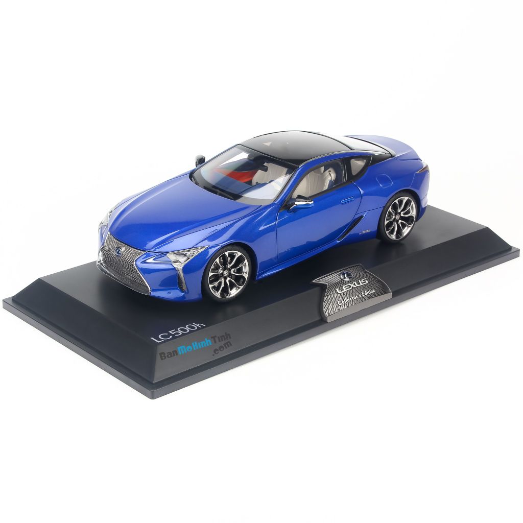 Mô hình xe Lexus LC500h 1:18 Dealer